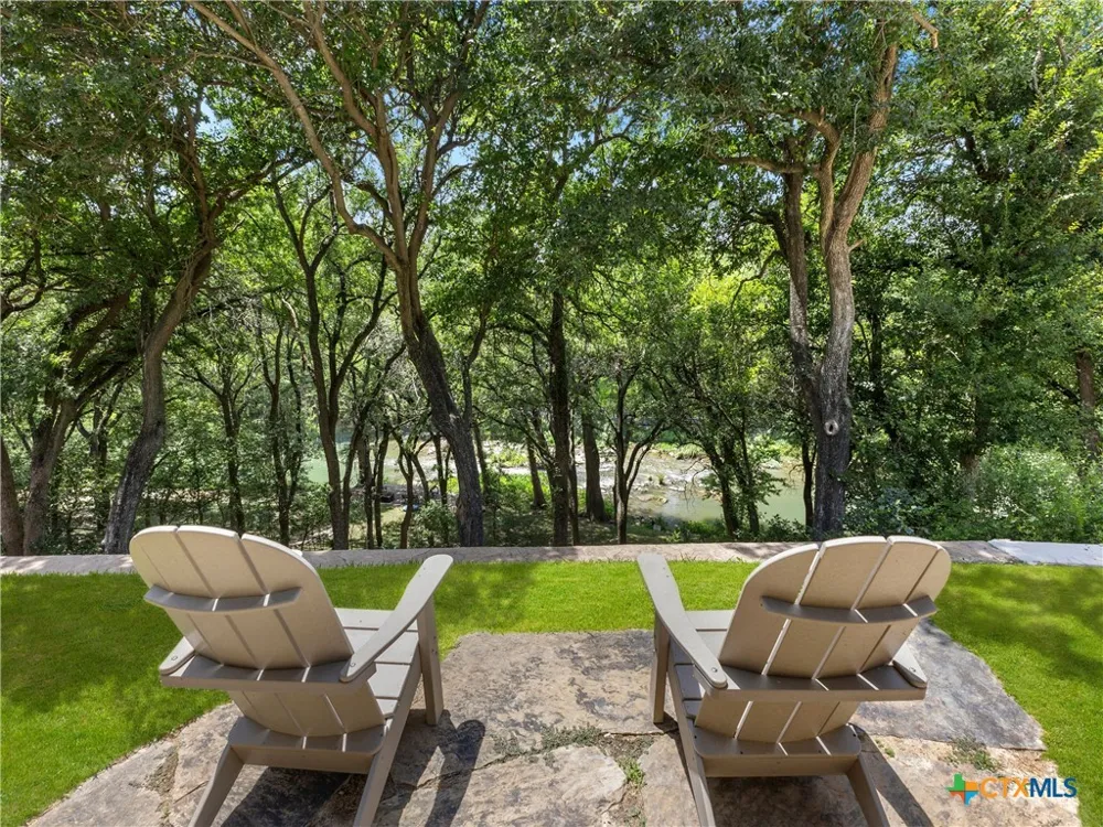 1033 Gruene Road New Braunfels, TX 78130