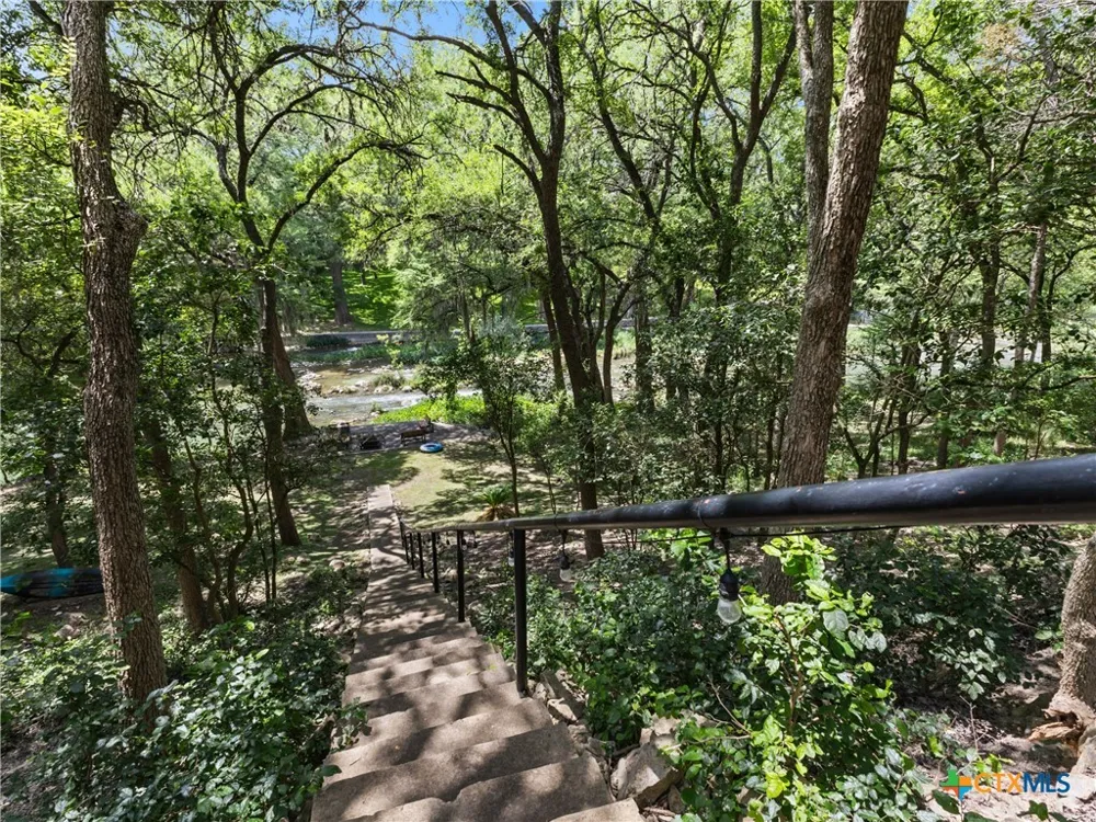 1033 Gruene Road New Braunfels, TX 78130