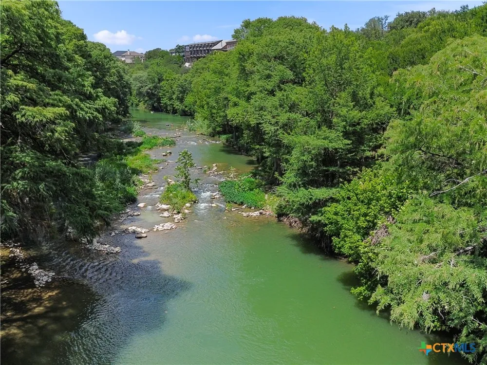 1033 Gruene Road New Braunfels, TX 78130