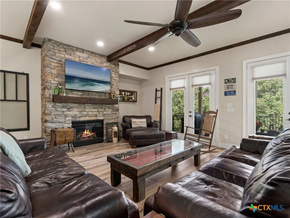 1033 Gruene Road New Braunfels, TX 78130