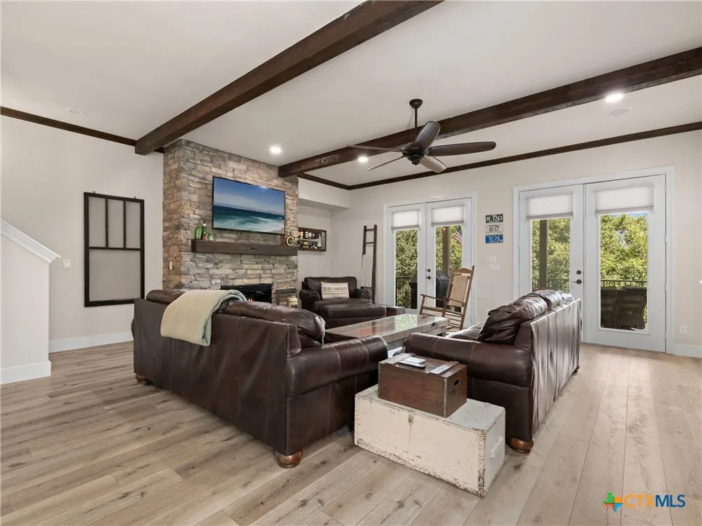 1033 Gruene Road New Braunfels, TX 78130