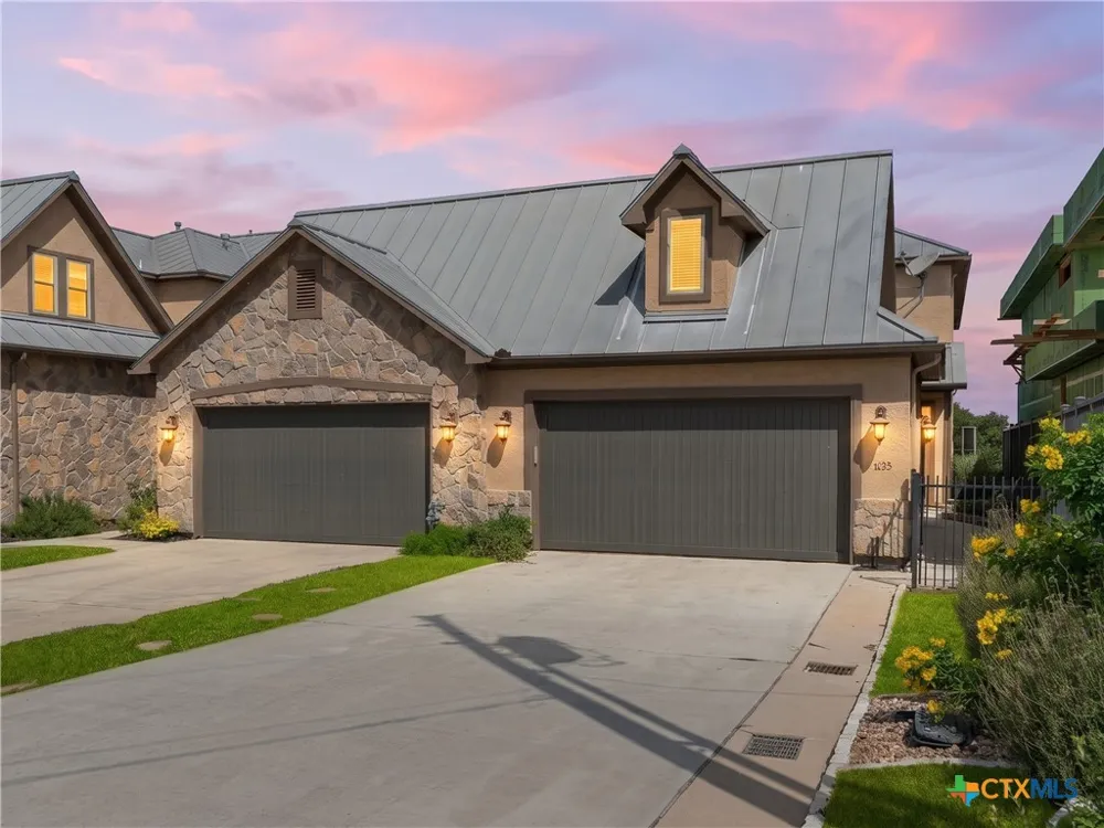 1033 Gruene Road New Braunfels, TX 78130