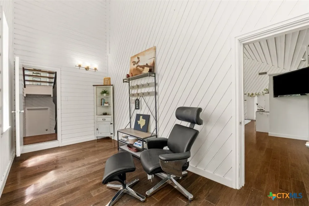 102 Lenz Drive Seguin, TX 78155