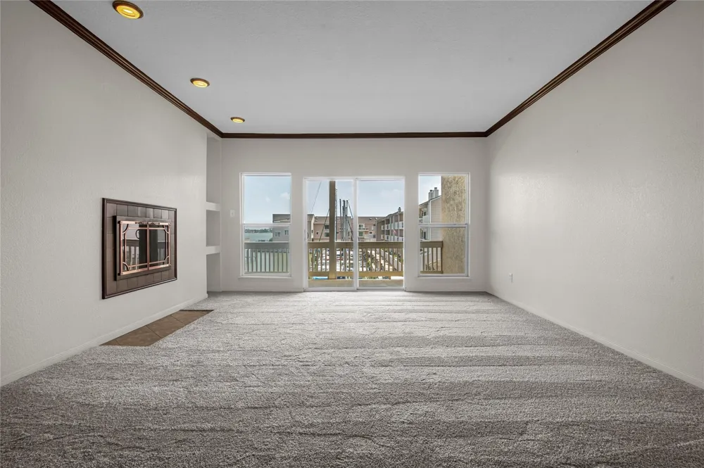 4747 Nasa Parkway #206 Seabrook, TX 77586