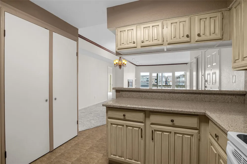 4747 Nasa Parkway #206 Seabrook, TX 77586