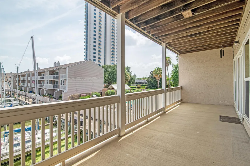 4747 Nasa Parkway #206 Seabrook, TX 77586