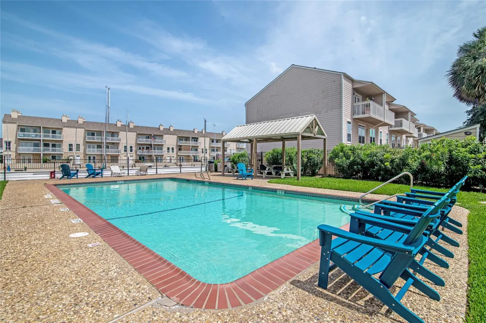 4747 Nasa Parkway #206 Seabrook, TX 77586