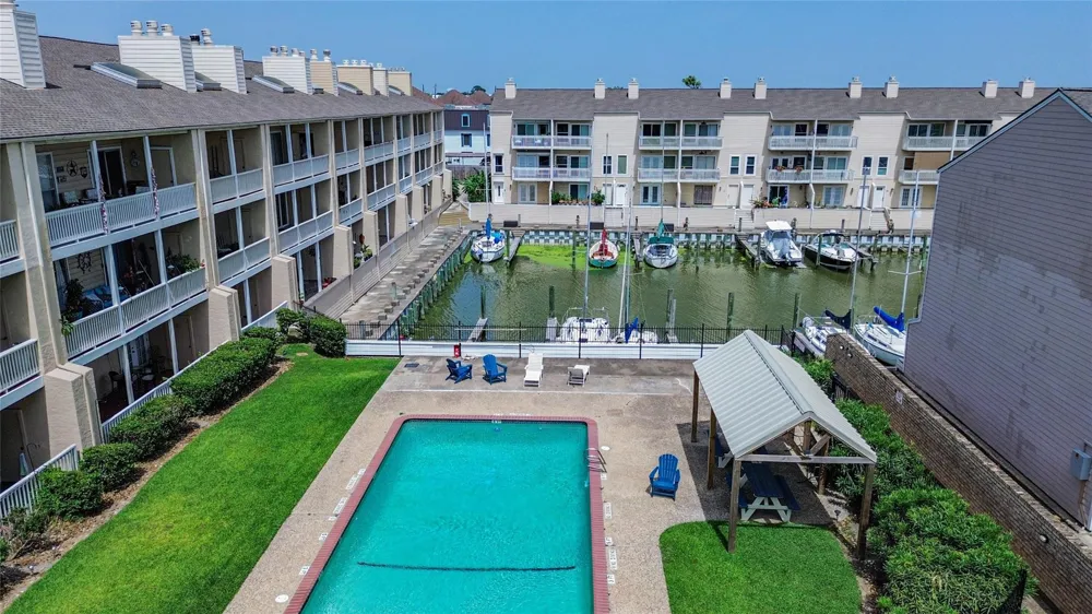 4747 Nasa Parkway #206 Seabrook, TX 77586