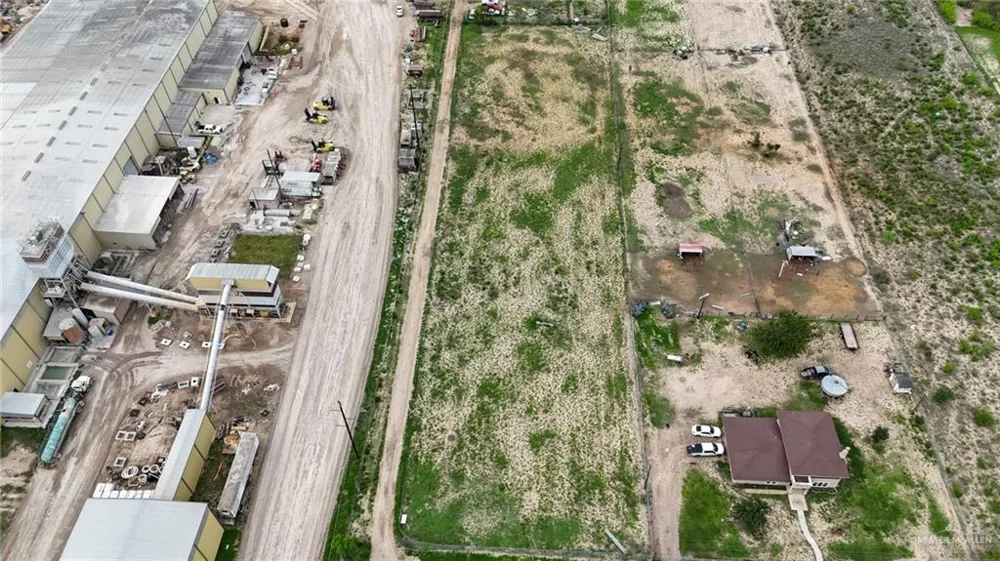 1107 Pino Street Penitas, TX 78576