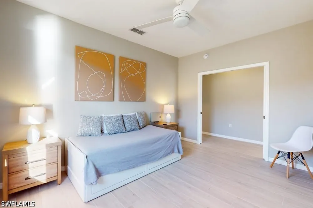 Robin Hood Circle #202 Naples, FL 34104