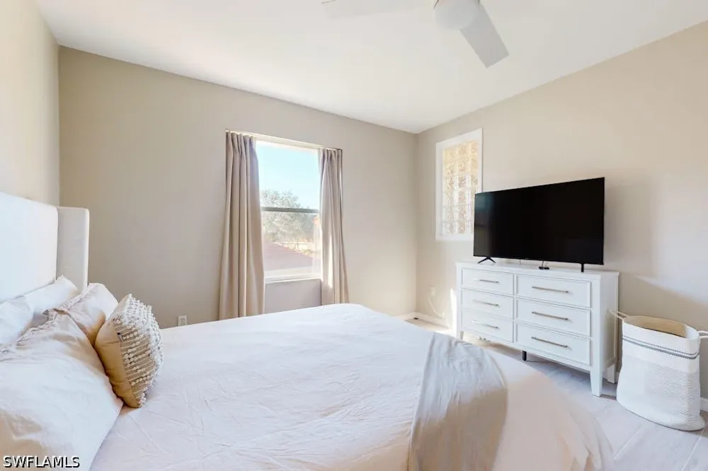 Robin Hood Circle #202 Naples, FL 34104