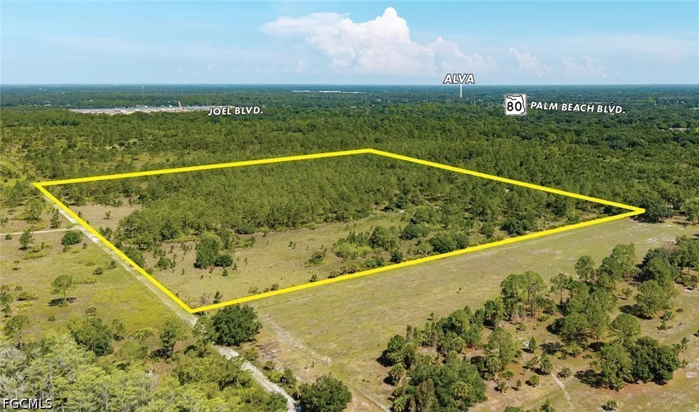 Wakefield Lane Alva, FL 33920