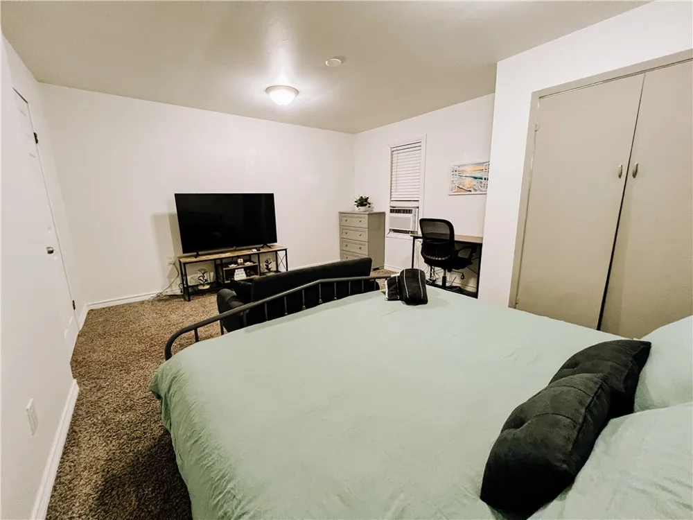 319 W Main Street Bishop, TX 78343