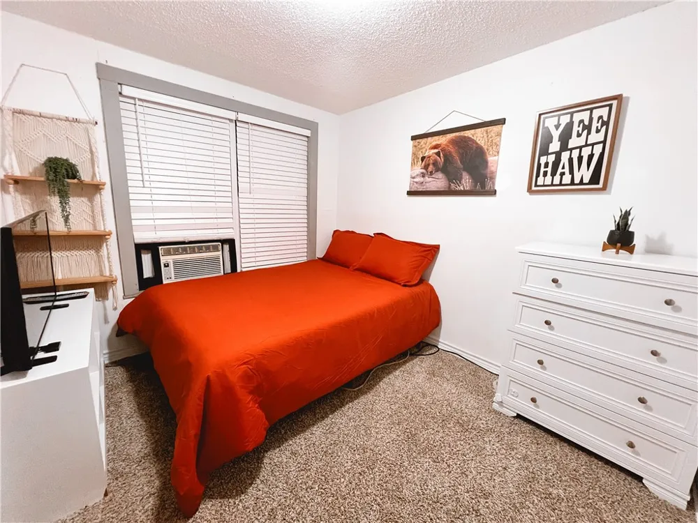 319 W Main Street Bishop, TX 78343