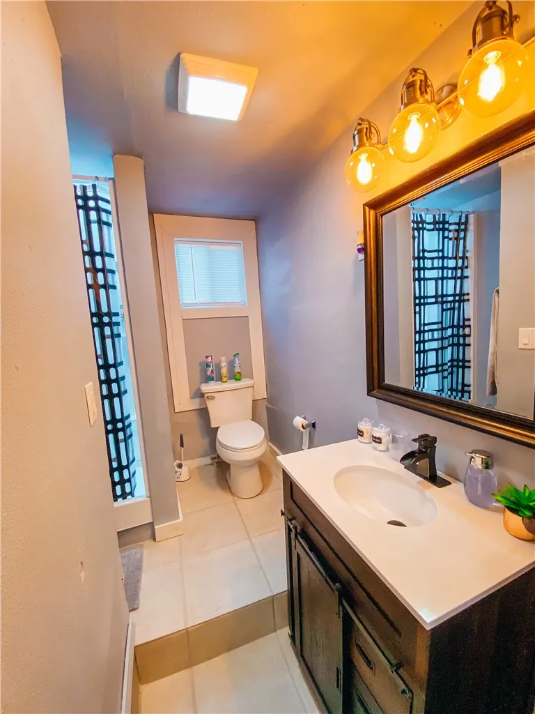 319 W Main Street Bishop, TX 78343
