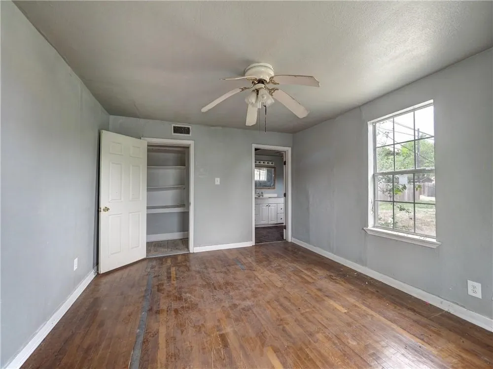 1106 E Huisache Avenue Kingsville, TX 78363