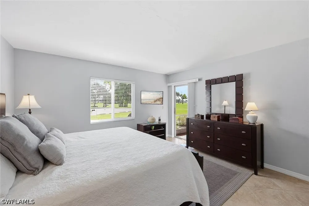 Foxfire Lane #103 Naples, FL 34104