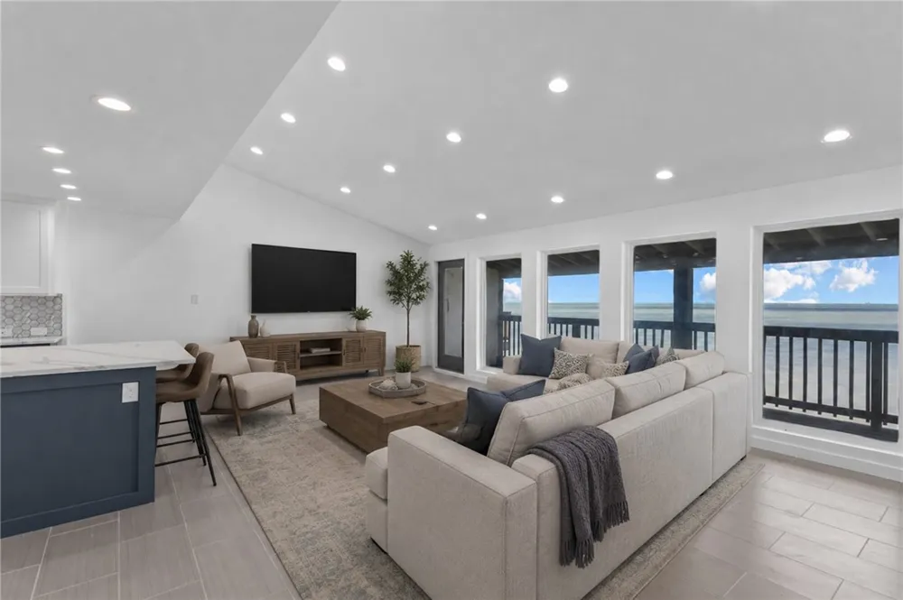 4270 Ocean Drive #2 Corpus Christi, TX 78411