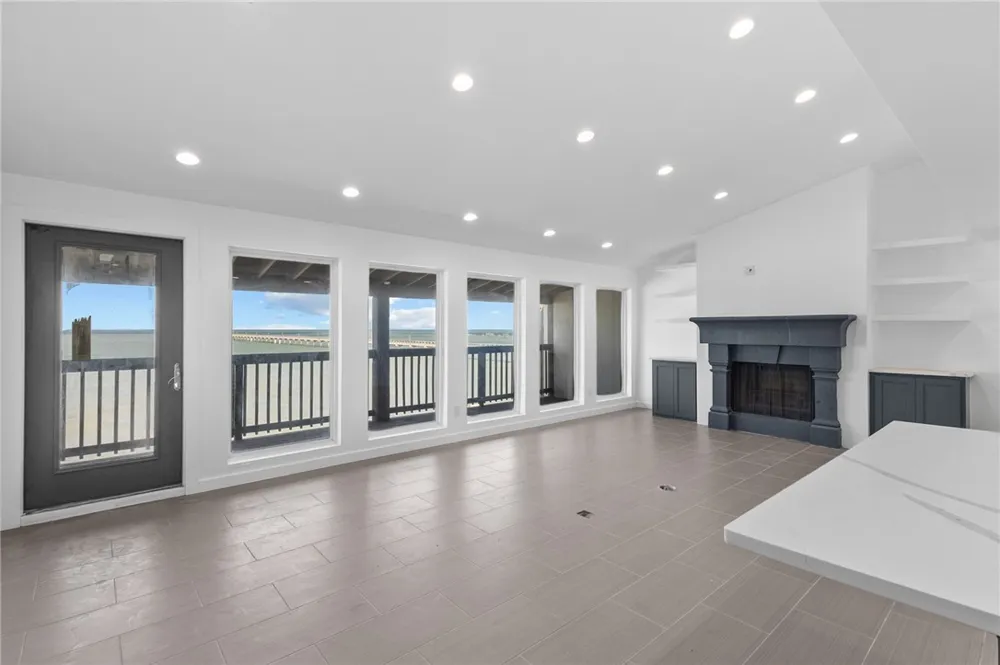 4270 Ocean Drive #2 Corpus Christi, TX 78411