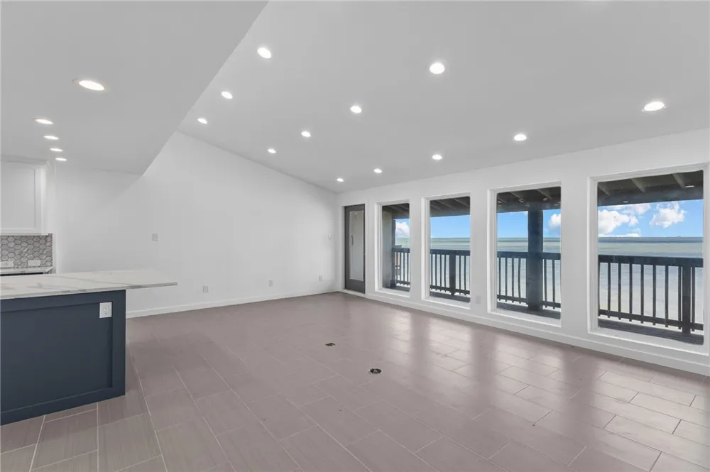 4270 Ocean Drive #2 Corpus Christi, TX 78411