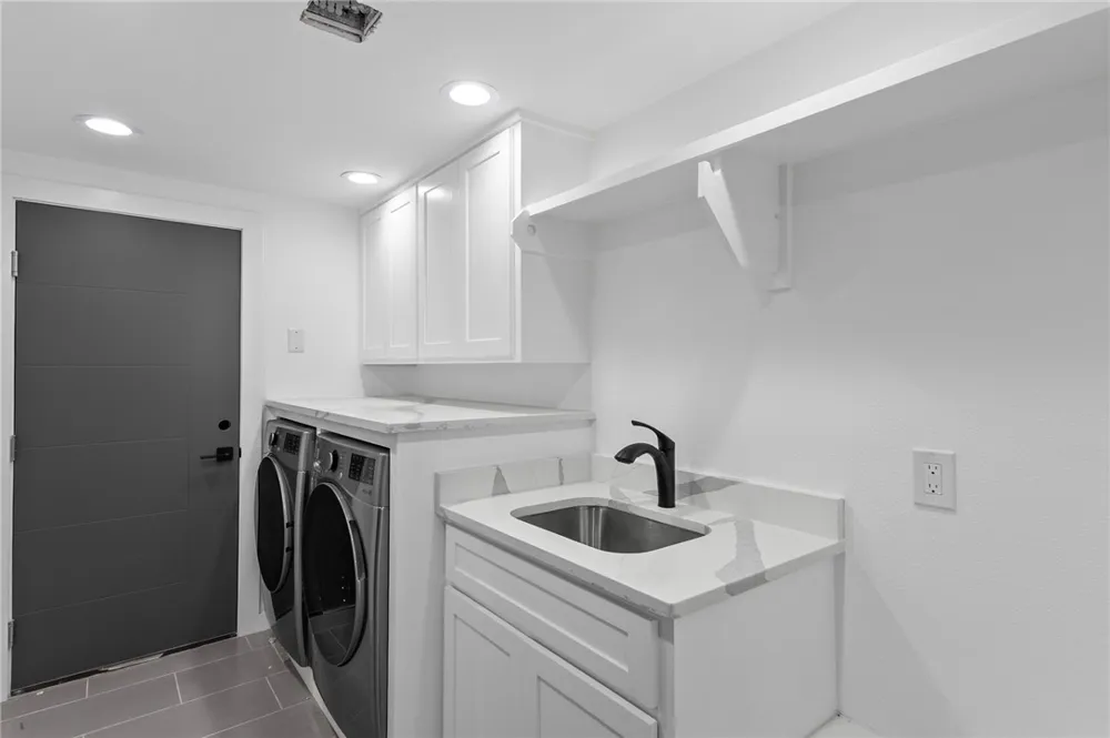 4270 Ocean Drive #2 Corpus Christi, TX 78411