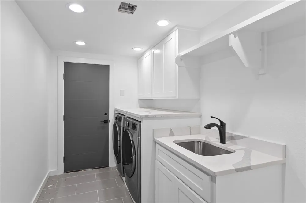 4270 Ocean Drive #2 Corpus Christi, TX 78411