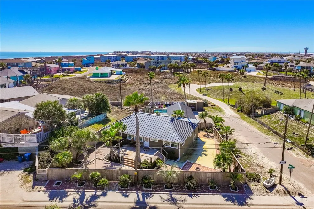 700 E Avenue G Port Aransas, TX 78373