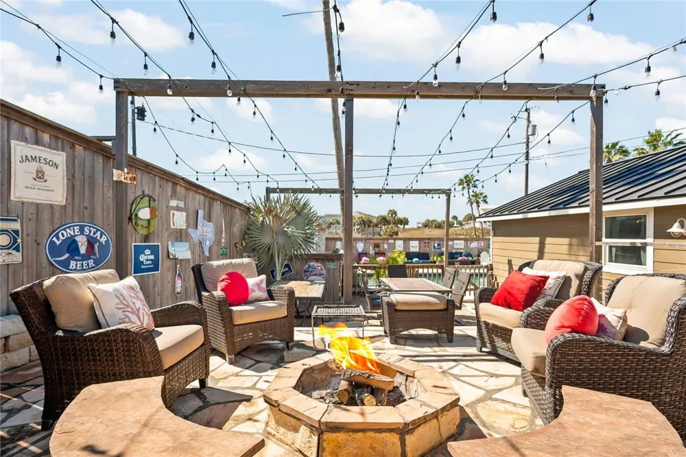 700 E Avenue G Port Aransas, TX 78373