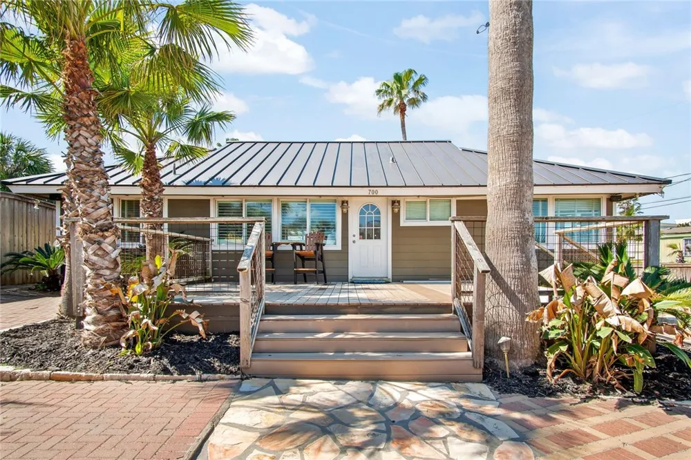 700 E Avenue G Port Aransas, TX 78373