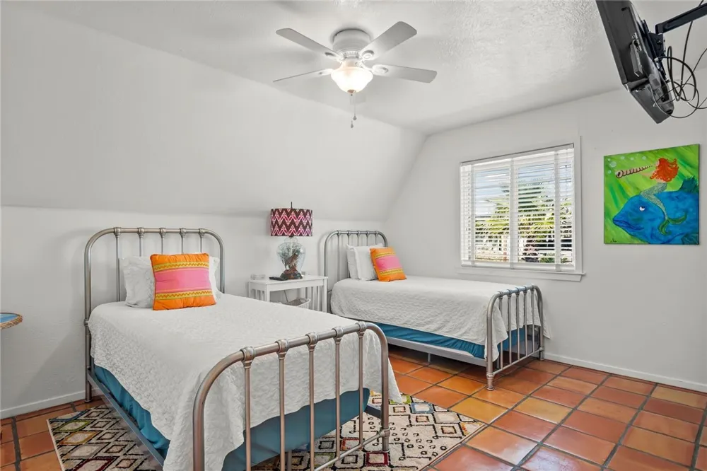 700 E Avenue G Port Aransas, TX 78373