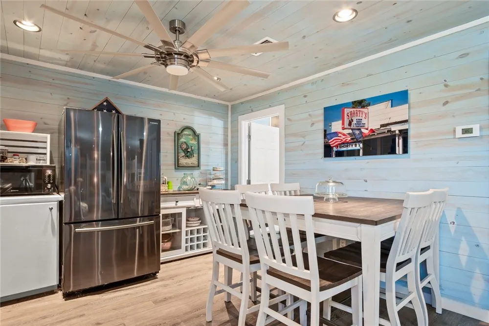 700 E Avenue G Port Aransas, TX 78373