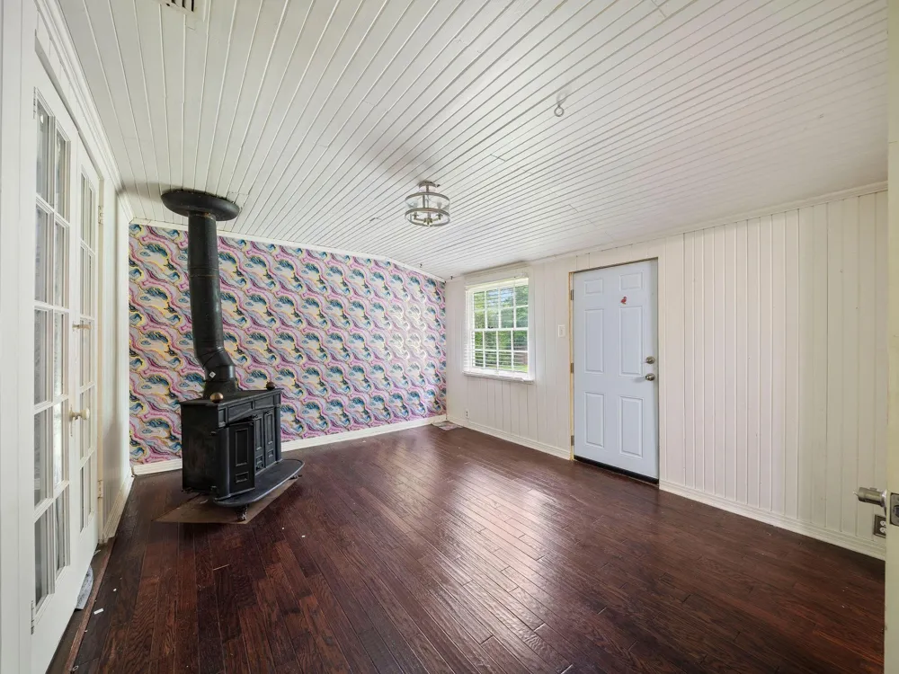 709 Pinetree Lane Lufkin, TX 75904