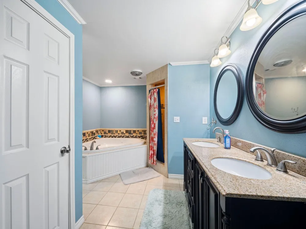 709 Pinetree Lane Lufkin, TX 75904