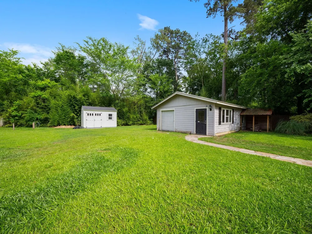 709 Pinetree Lane Lufkin, TX 75904