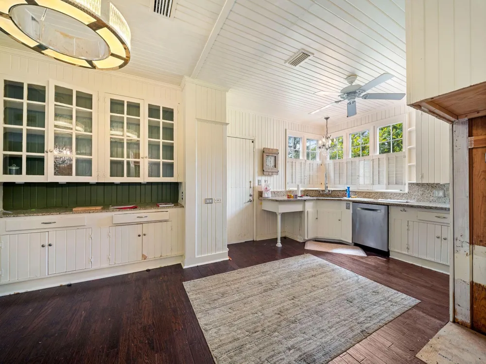 709 Pinetree Lane Lufkin, TX 75904