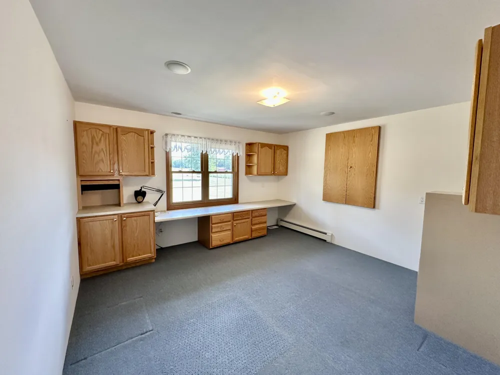 970 Dean Rd Quincy, MI 49082
