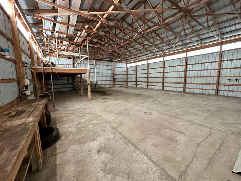 970 Dean Rd Quincy, MI 49082