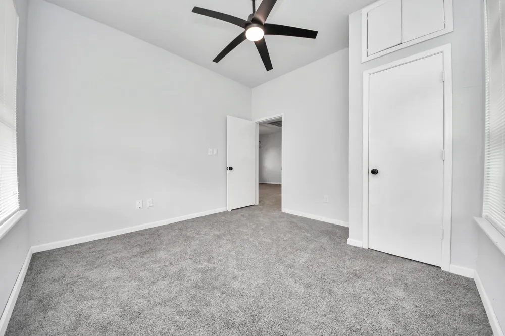114 Holmes Street La Porte, TX 77571