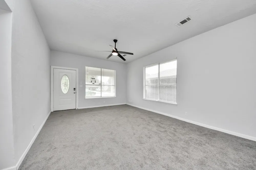 114 Holmes Street La Porte, TX 77571