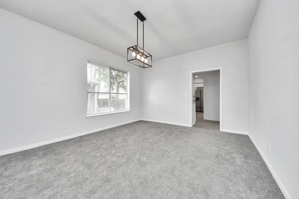 114 Holmes Street La Porte, TX 77571