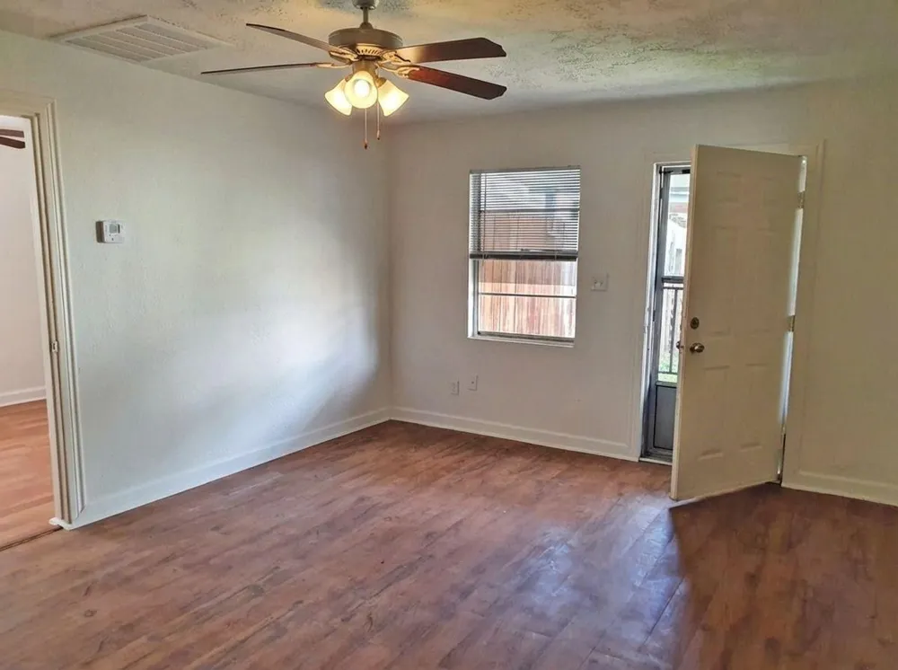 1272 Pecan Street Clute, TX 77531
