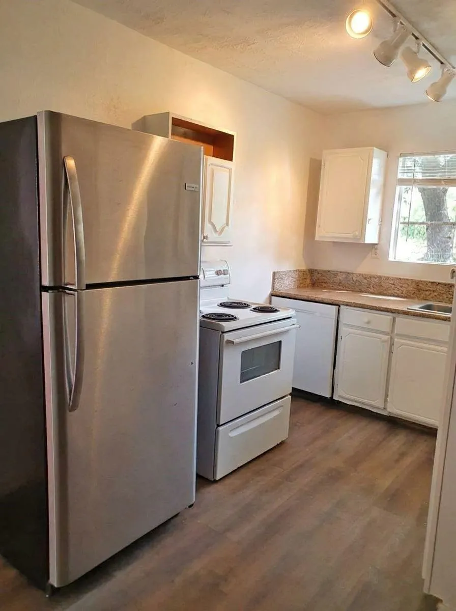 1272 Pecan Street Clute, TX 77531
