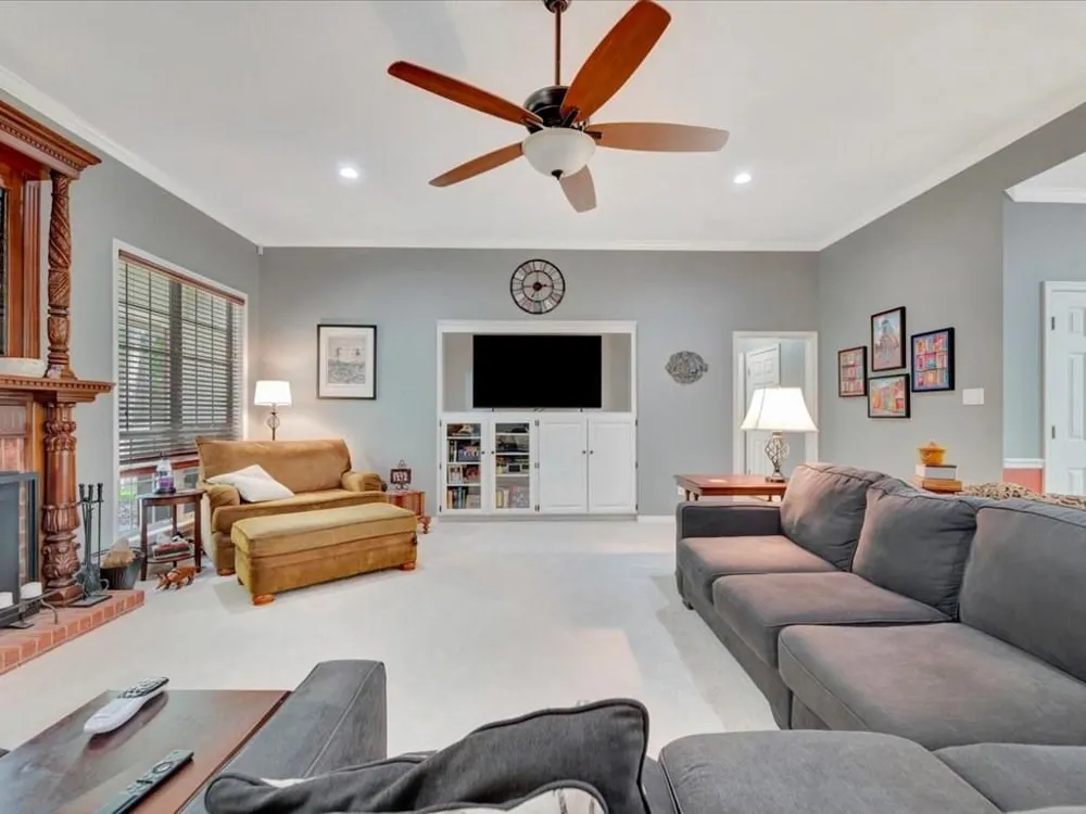 689 Cr 771 Nacogdoches, TX 75964