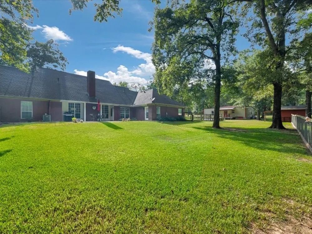 689 Cr 771 Nacogdoches, TX 75964