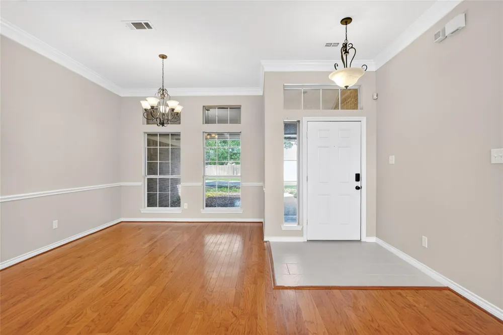 2925 Mirrormere Circle Bryan, TX 77807