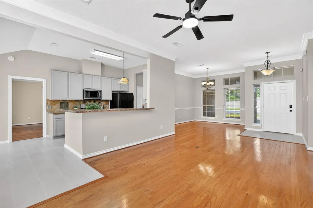 2925 Mirrormere Circle Bryan, TX 77807