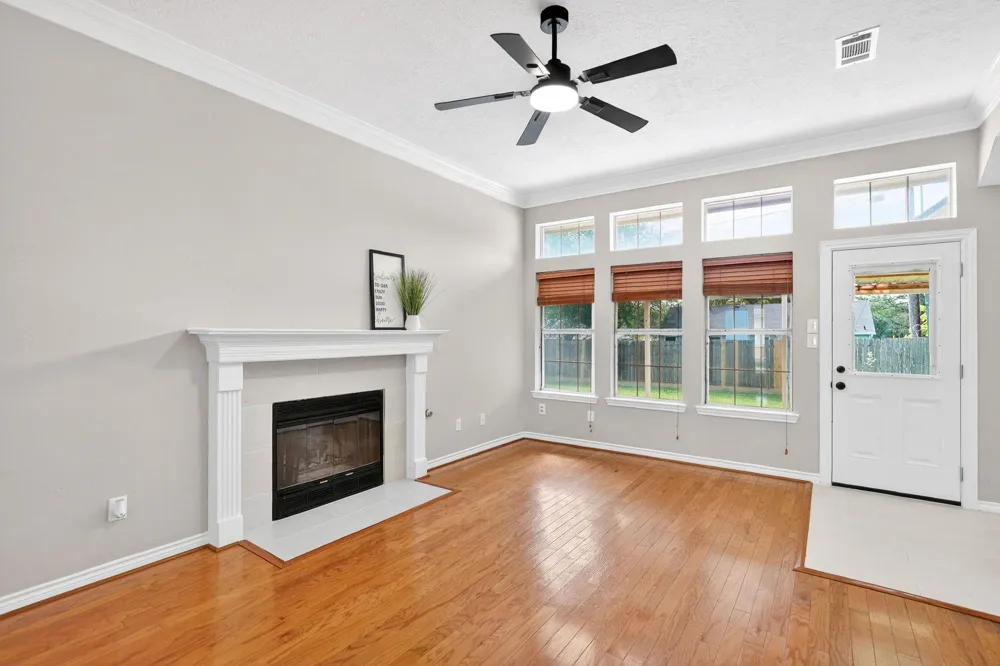 2925 Mirrormere Circle Bryan, TX 77807