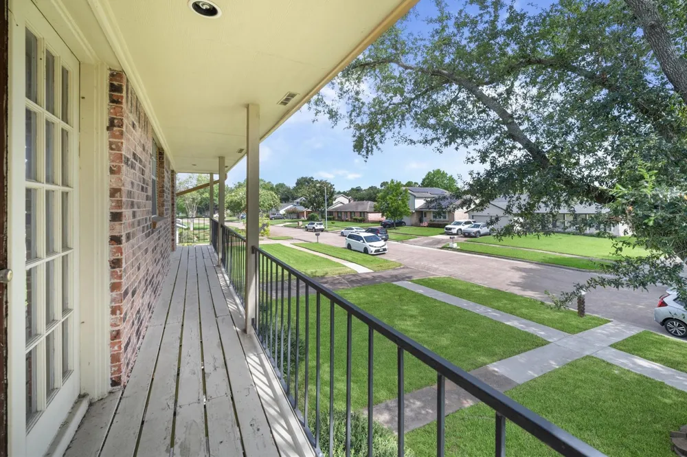 12235 Alston Drive Meadows Place, TX 77477