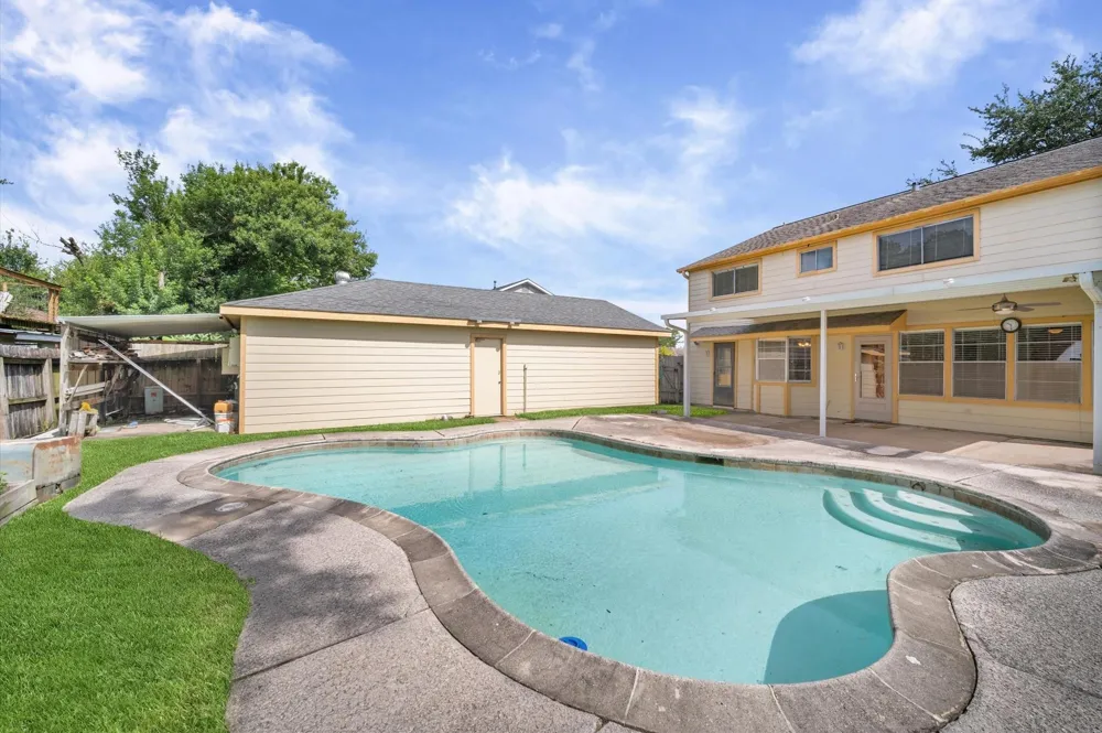 12235 Alston Drive Meadows Place, TX 77477