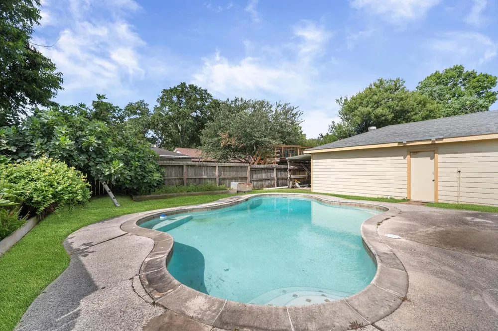 12235 Alston Drive Meadows Place, TX 77477